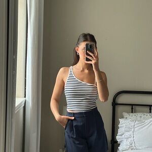 Zara asymmetrical tank size medium